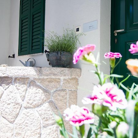 Apartments Petrinic Crnogaj Baška Eksteriør billede