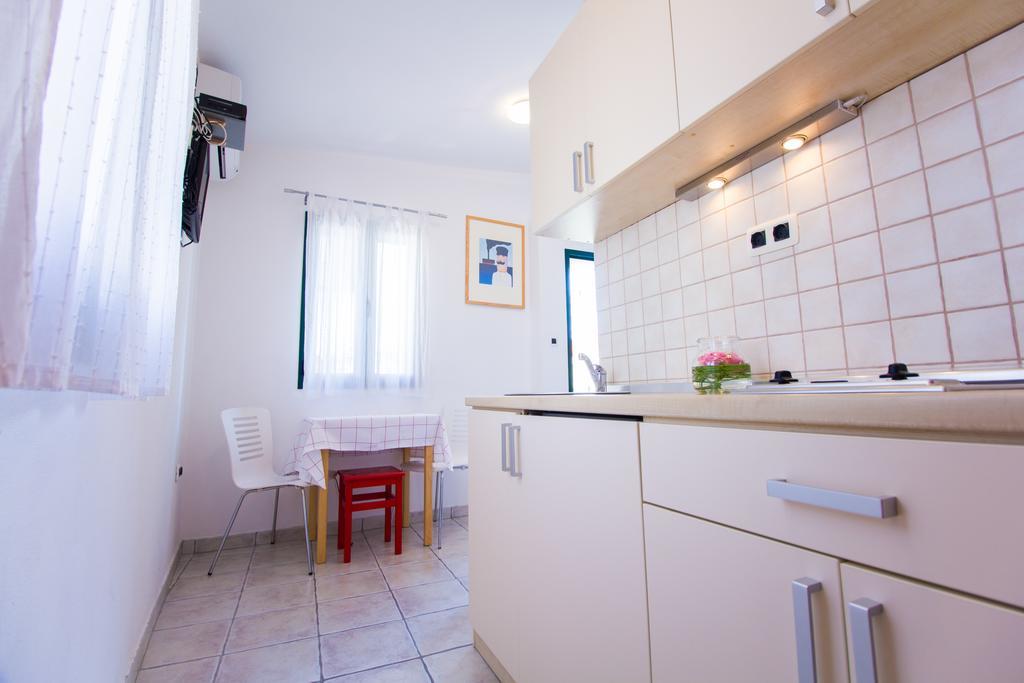 Apartments Petrinic Crnogaj Baška Eksteriør billede